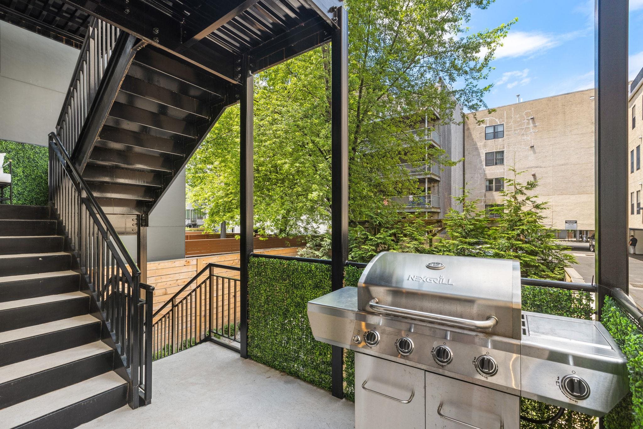 92 JEFFERSON ST Unit: 1