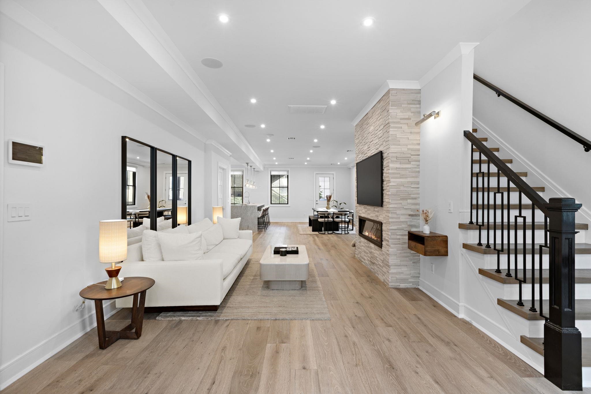 92 JEFFERSON ST Unit: 1