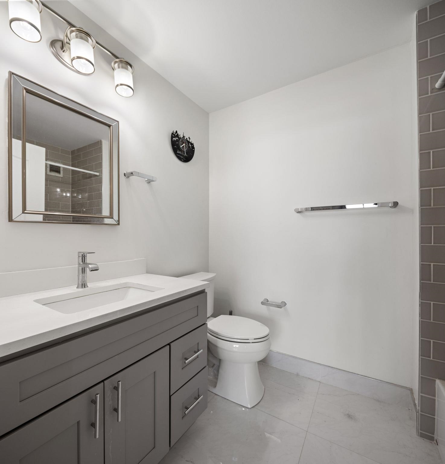 415 NEWARK ST Unit: 12C