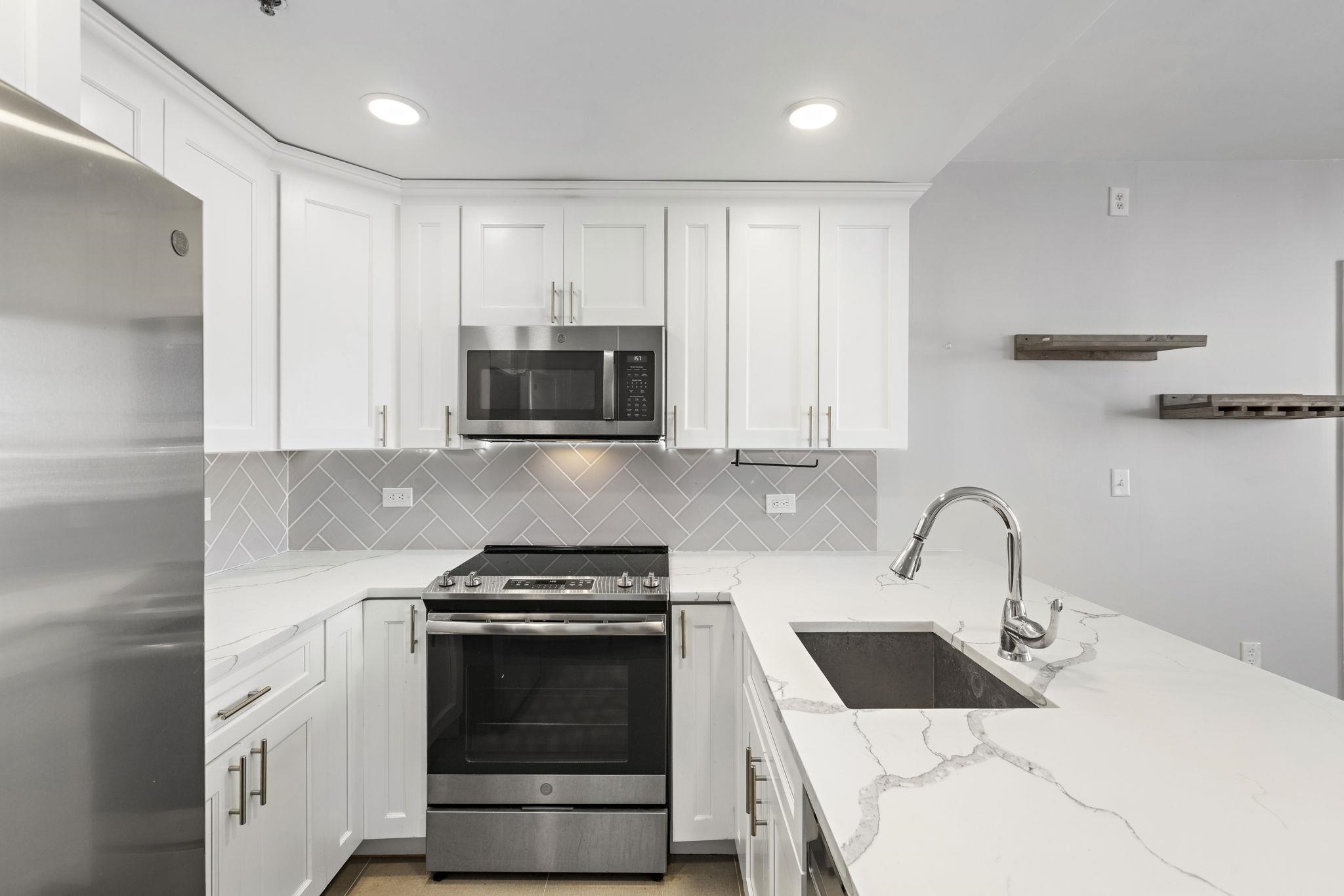 415 NEWARK ST Unit: 12C