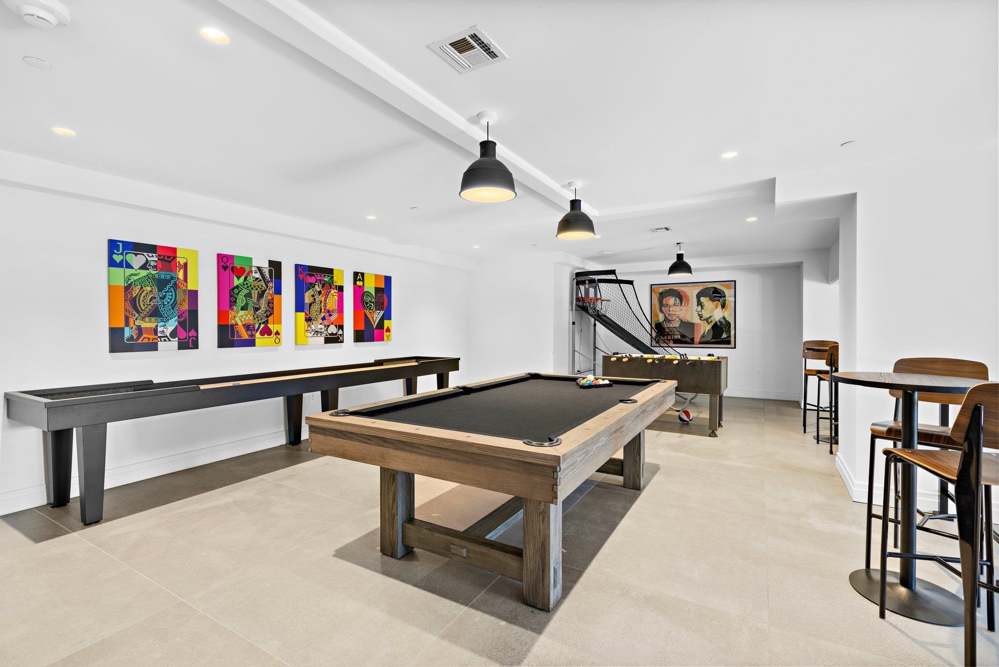 720 CLINTON ST Unit: 409