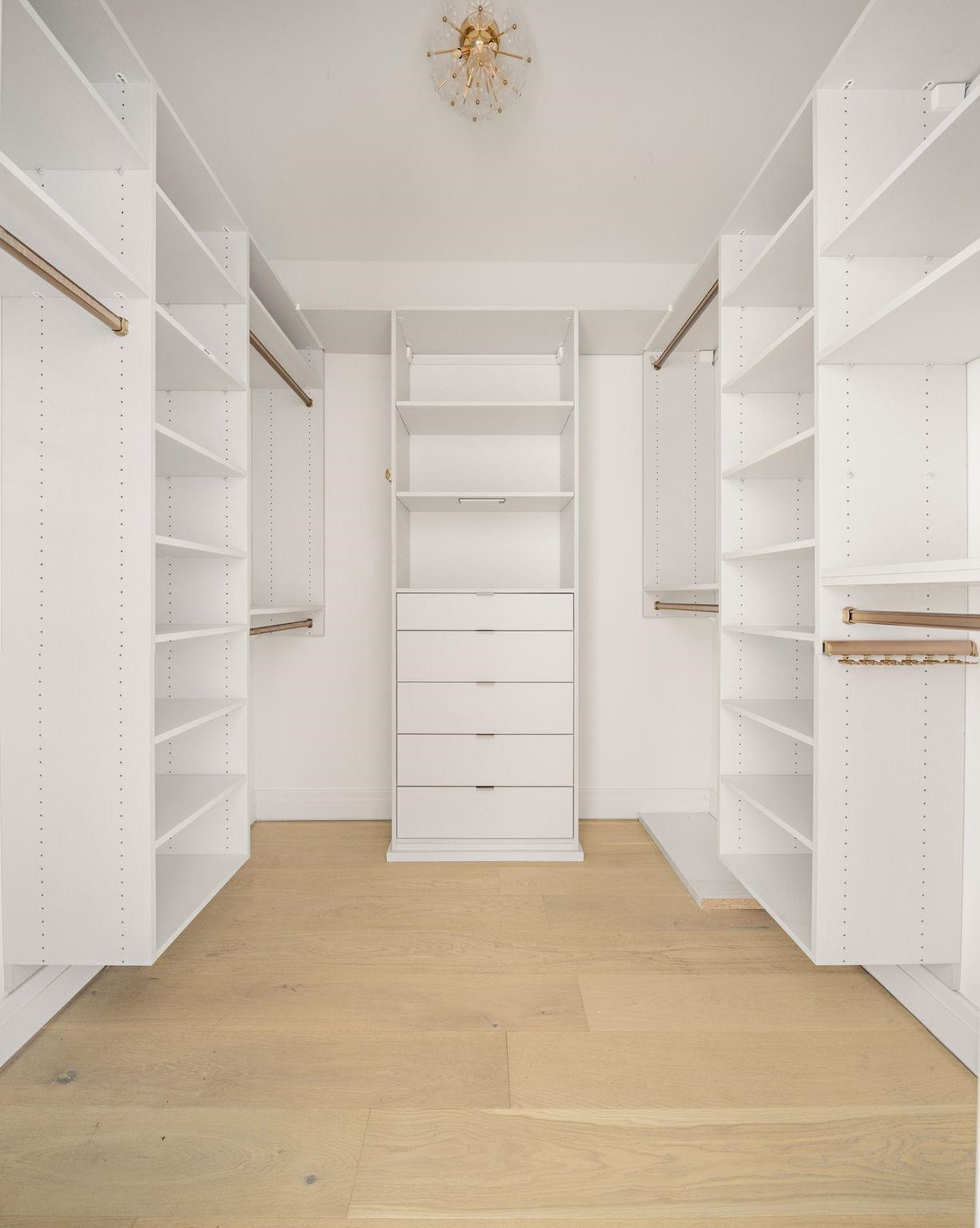 720 CLINTON ST Unit: 409