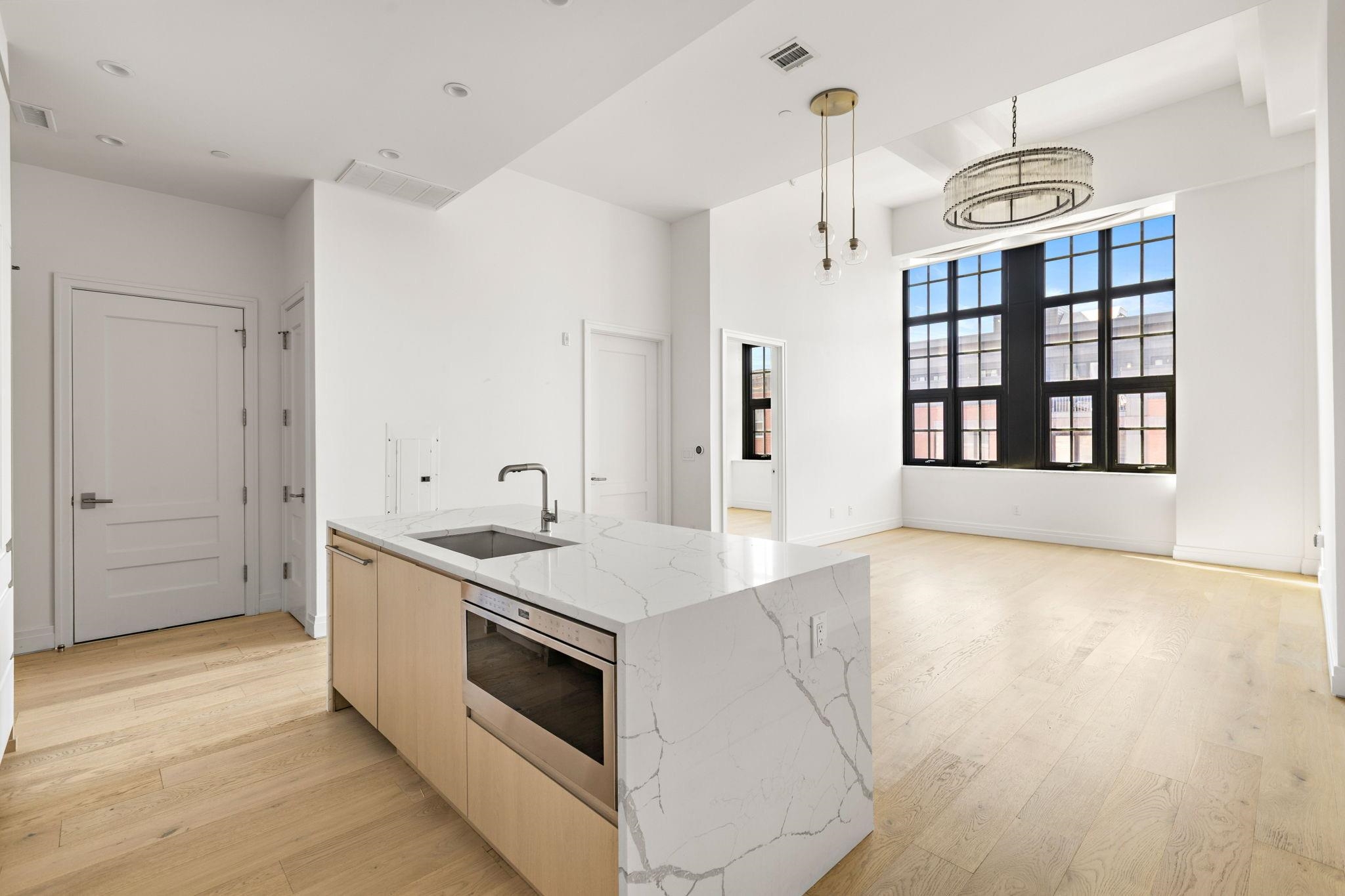 720 CLINTON ST Unit: 409