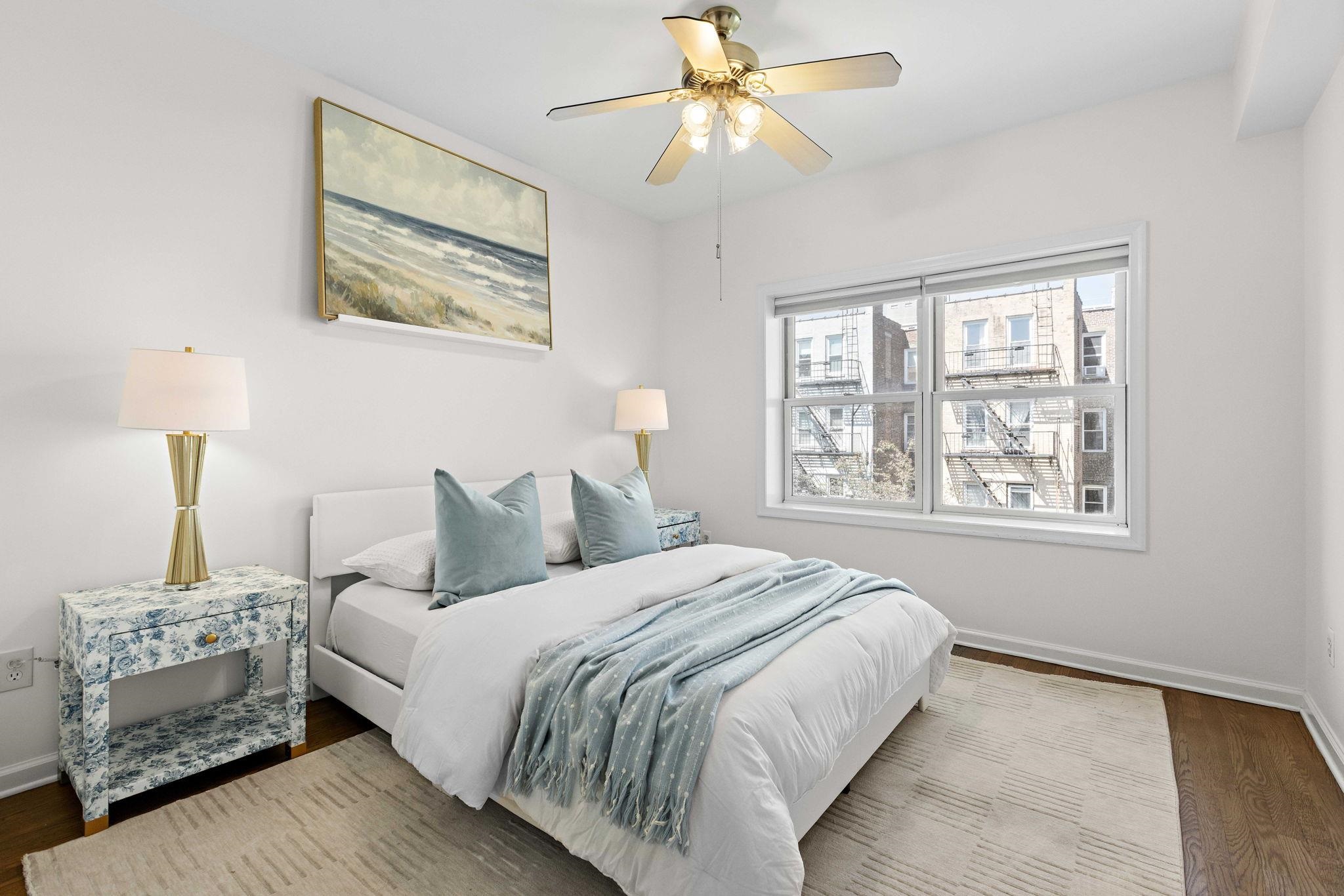 520 PARK AVE Unit: 3