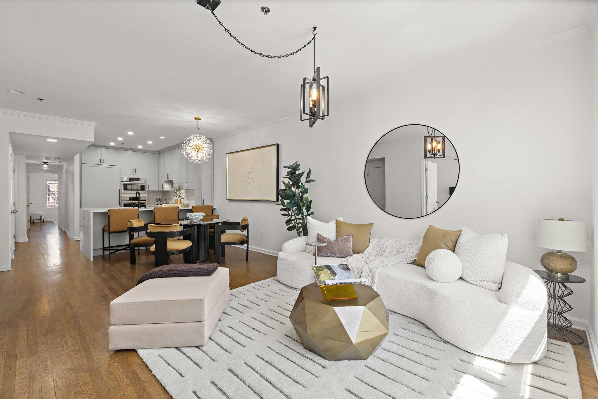 520 PARK AVE Unit: 3