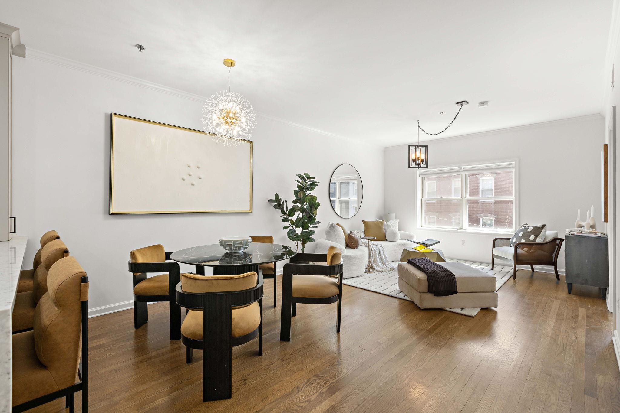 520 PARK AVE Unit: 3