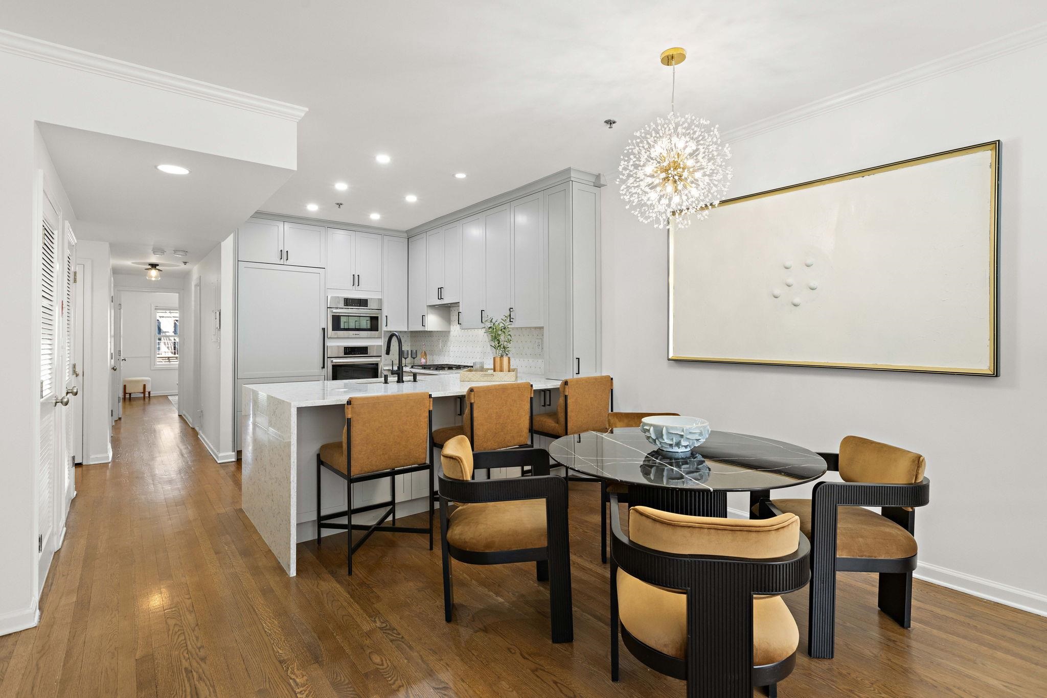 520 PARK AVE Unit: 3