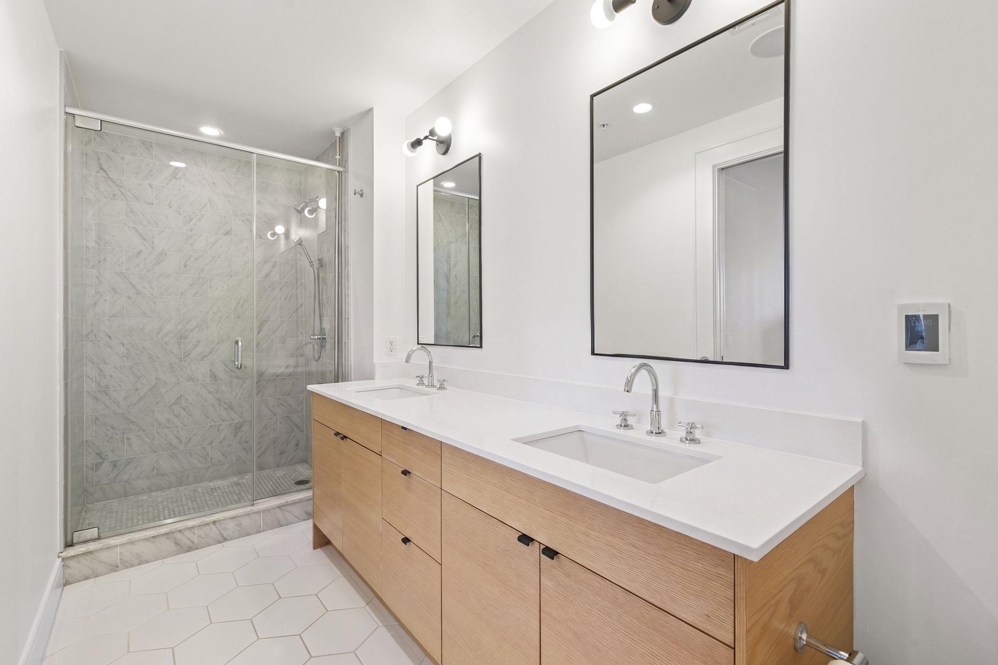 722 JEFFERSON ST Unit: 5C