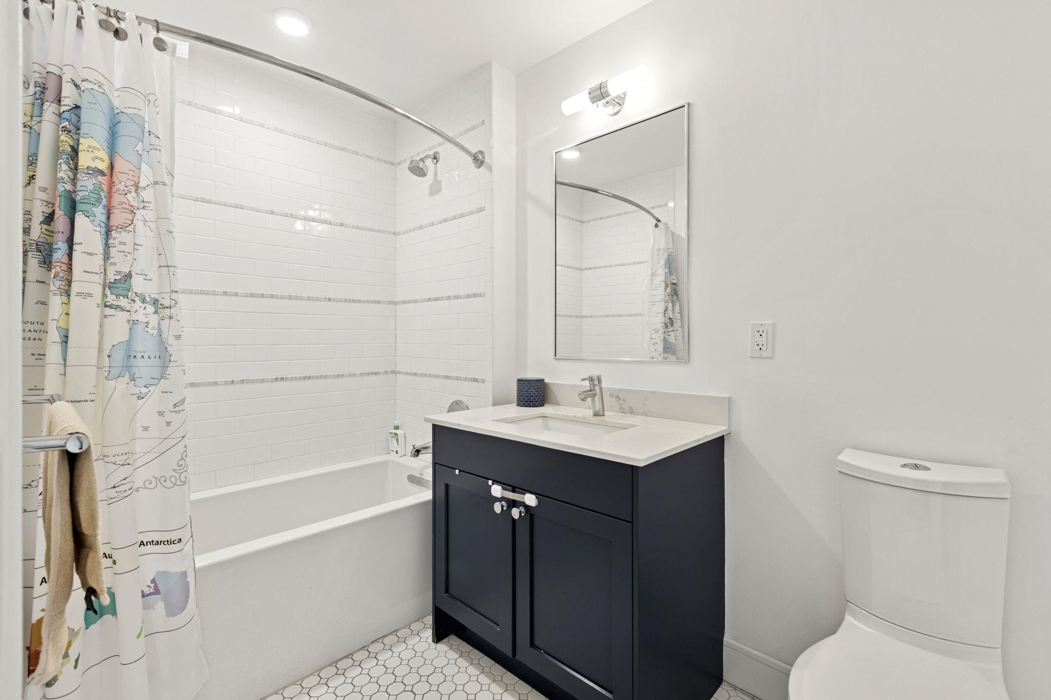 722 JEFFERSON ST Unit: 5C