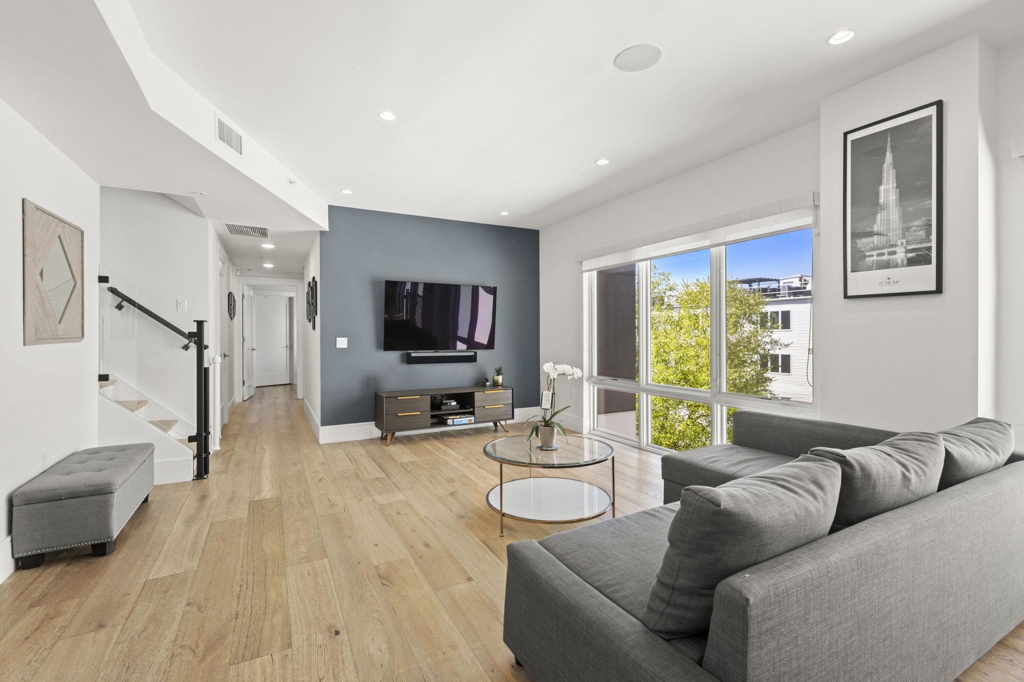 722 JEFFERSON ST Unit: 5C