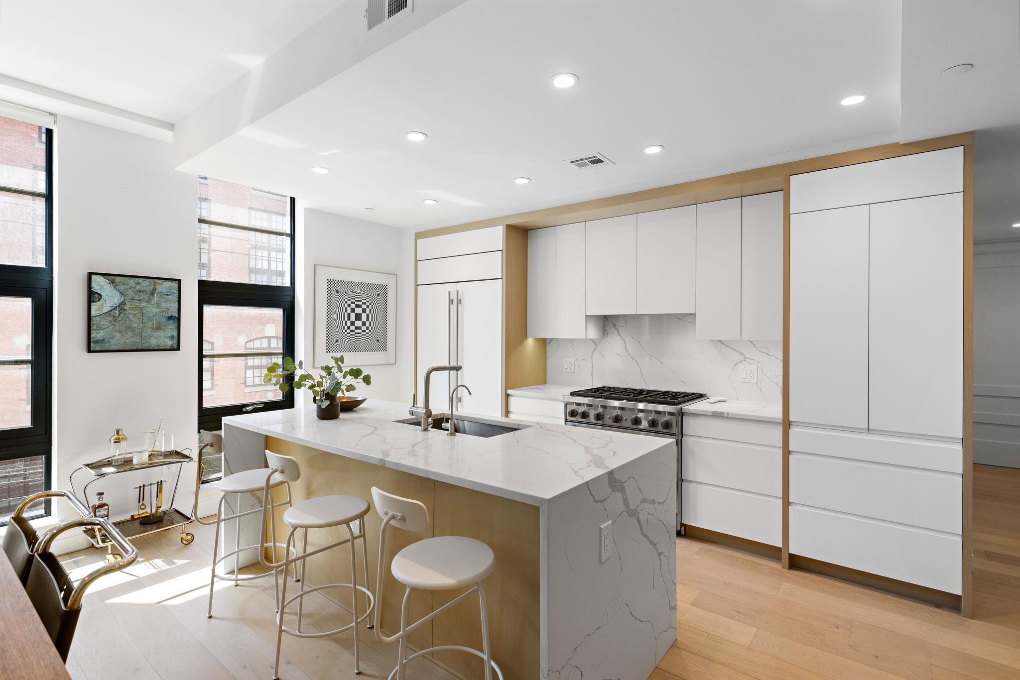 731 CLINTON ST Unit: 31