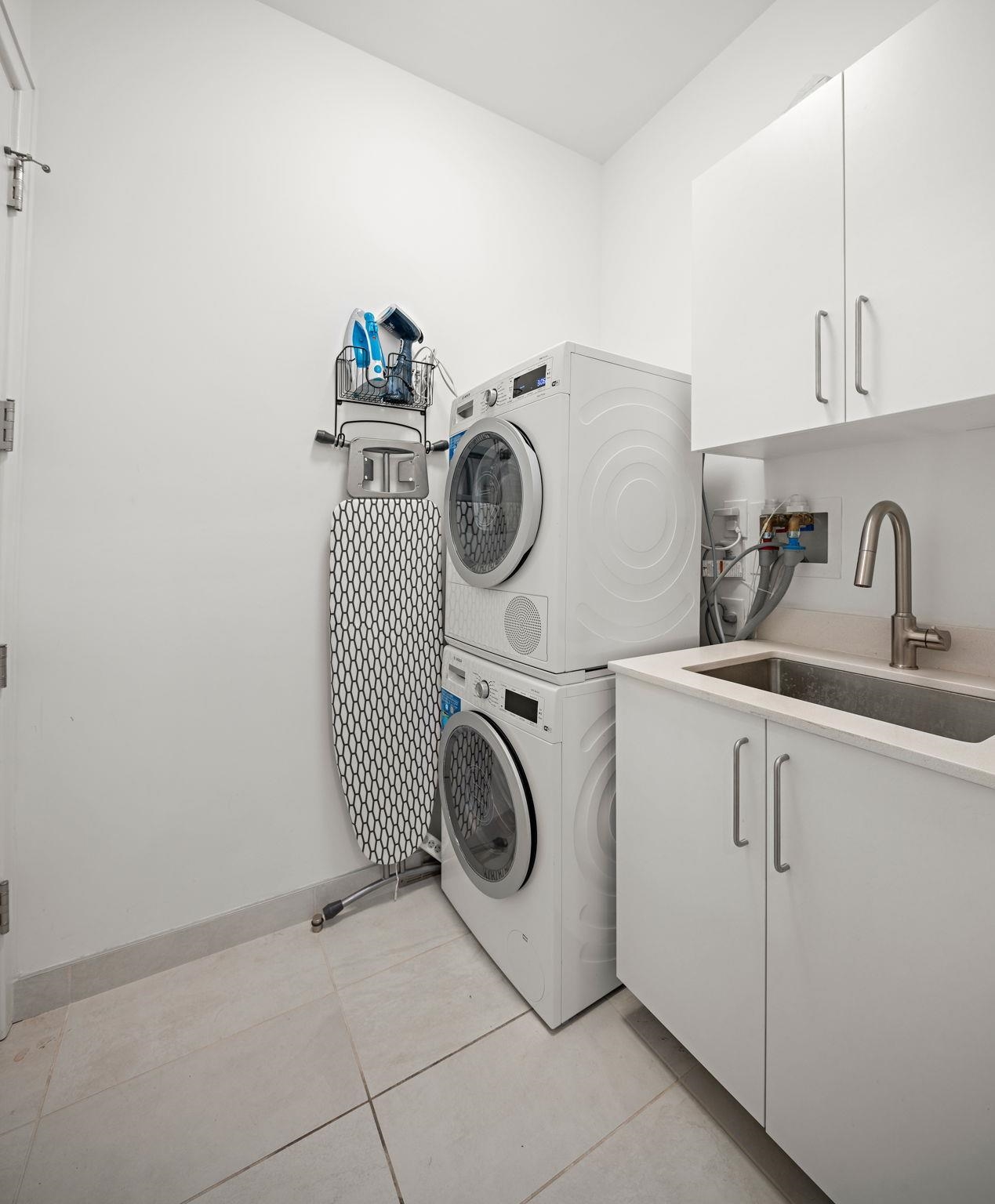 720 CLINTON ST Unit: 213