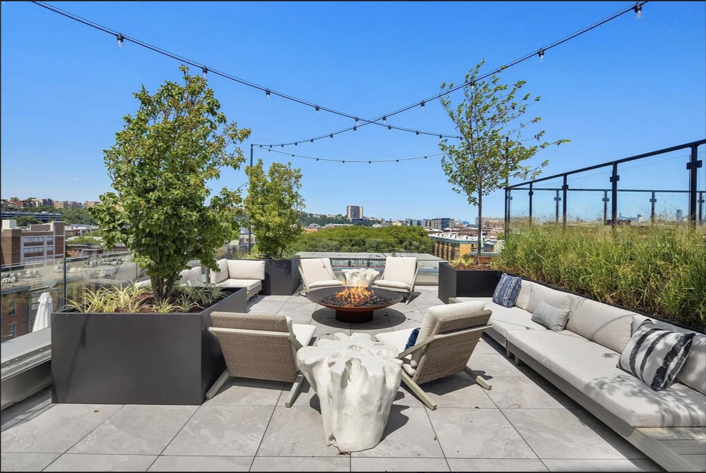 720 CLINTON ST Unit: 213