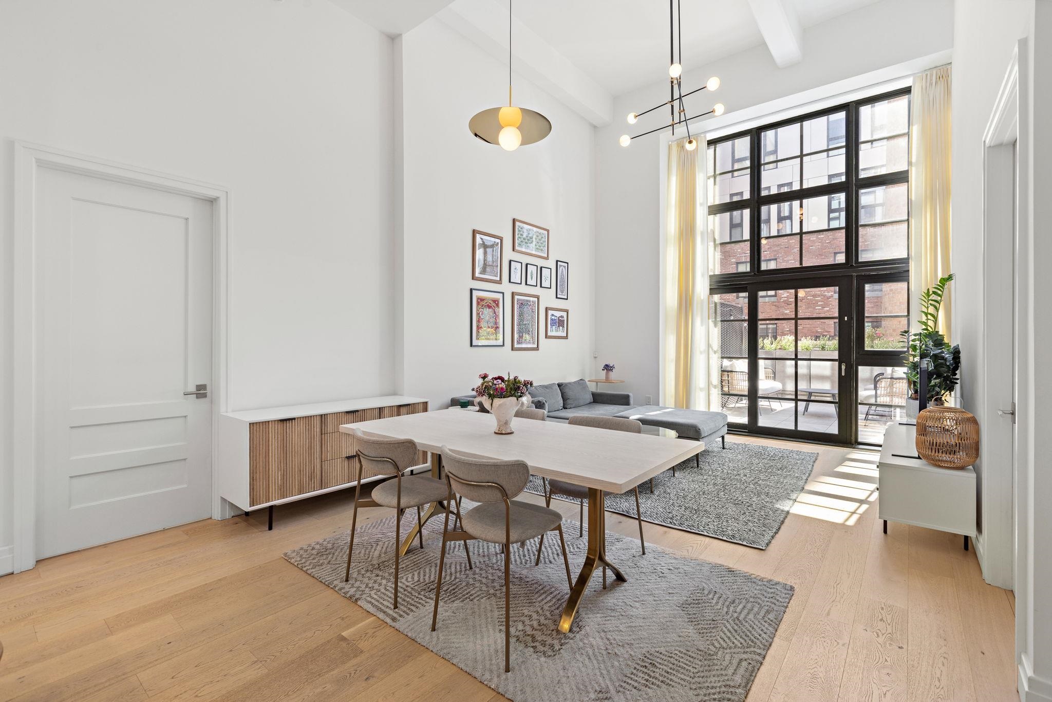 720 CLINTON ST Unit: 213