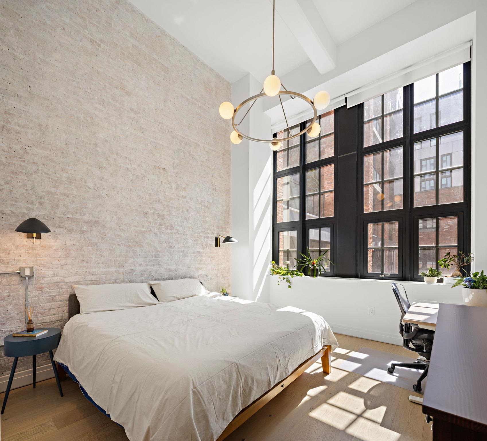 720 CLINTON ST Unit: 213
