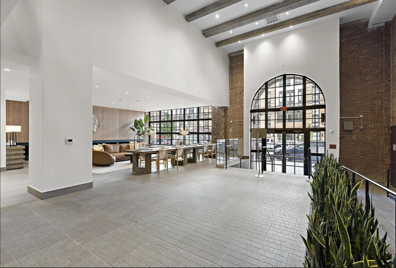 720 CLINTON ST Unit: 213