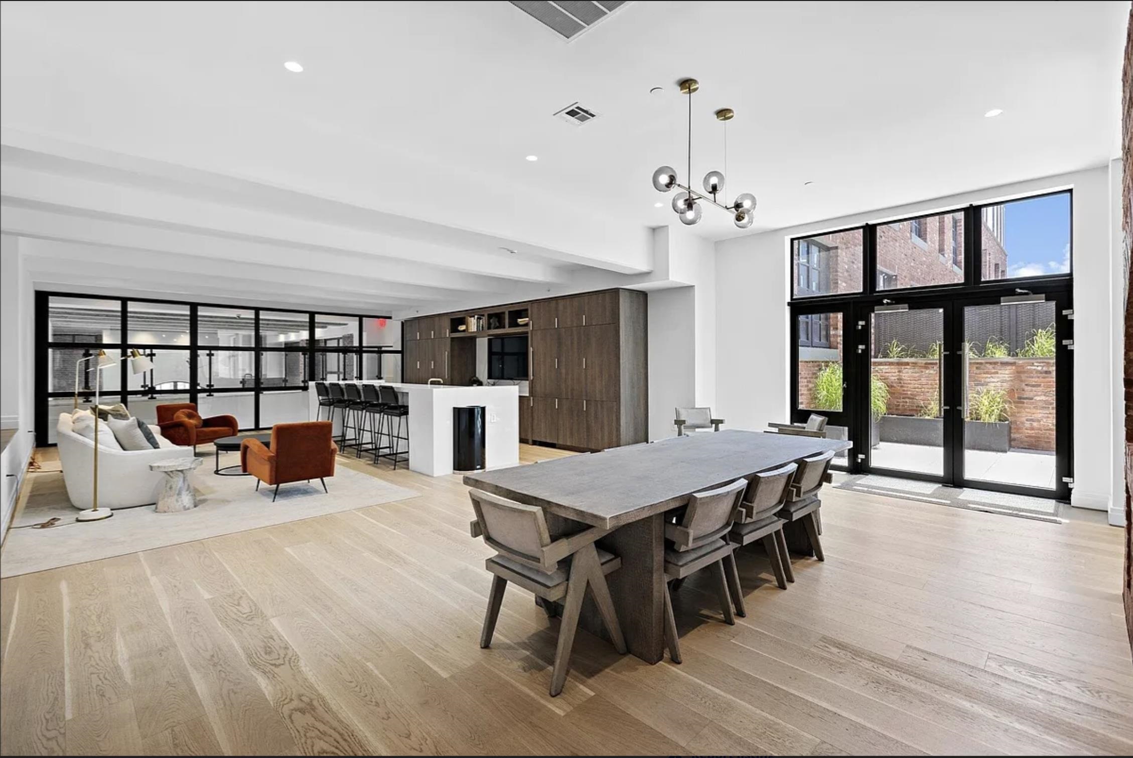 720 CLINTON ST Unit: 213