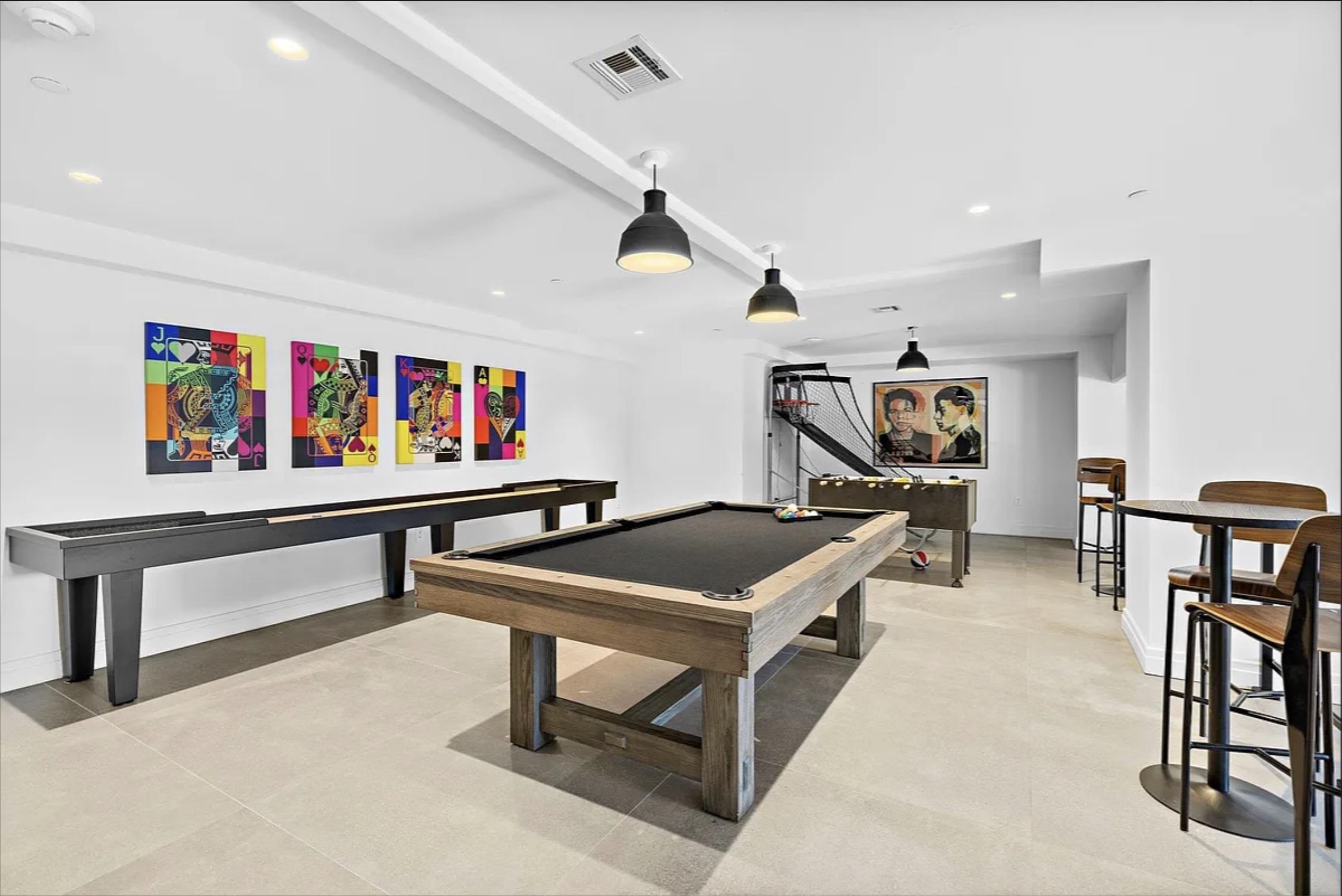 720 CLINTON ST Unit: 213