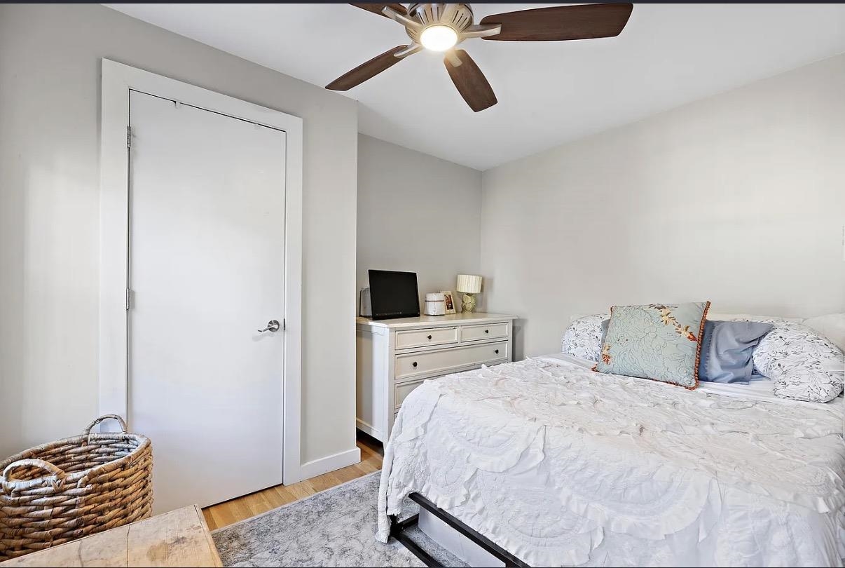 214 GRAND ST Unit: 2