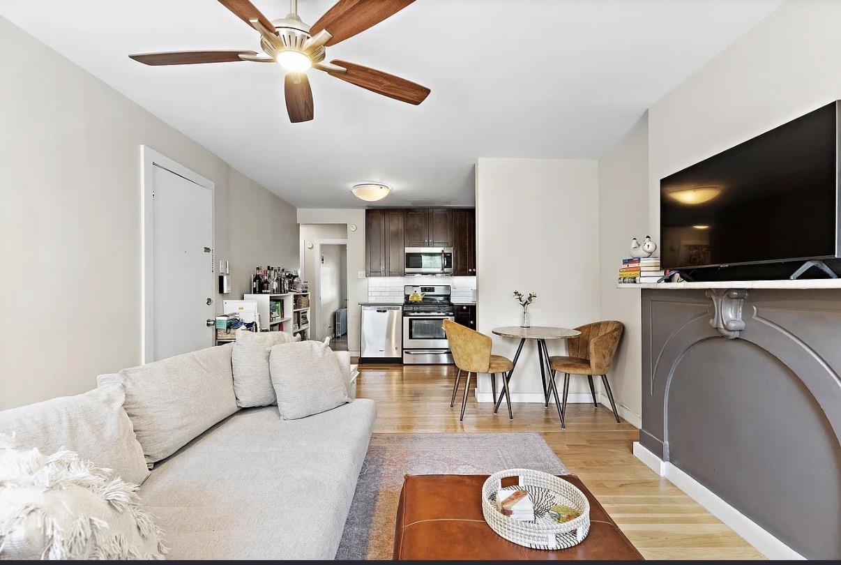 214 GRAND ST Unit: 2