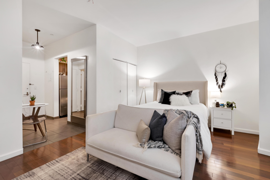 1 Wall Street Court 507