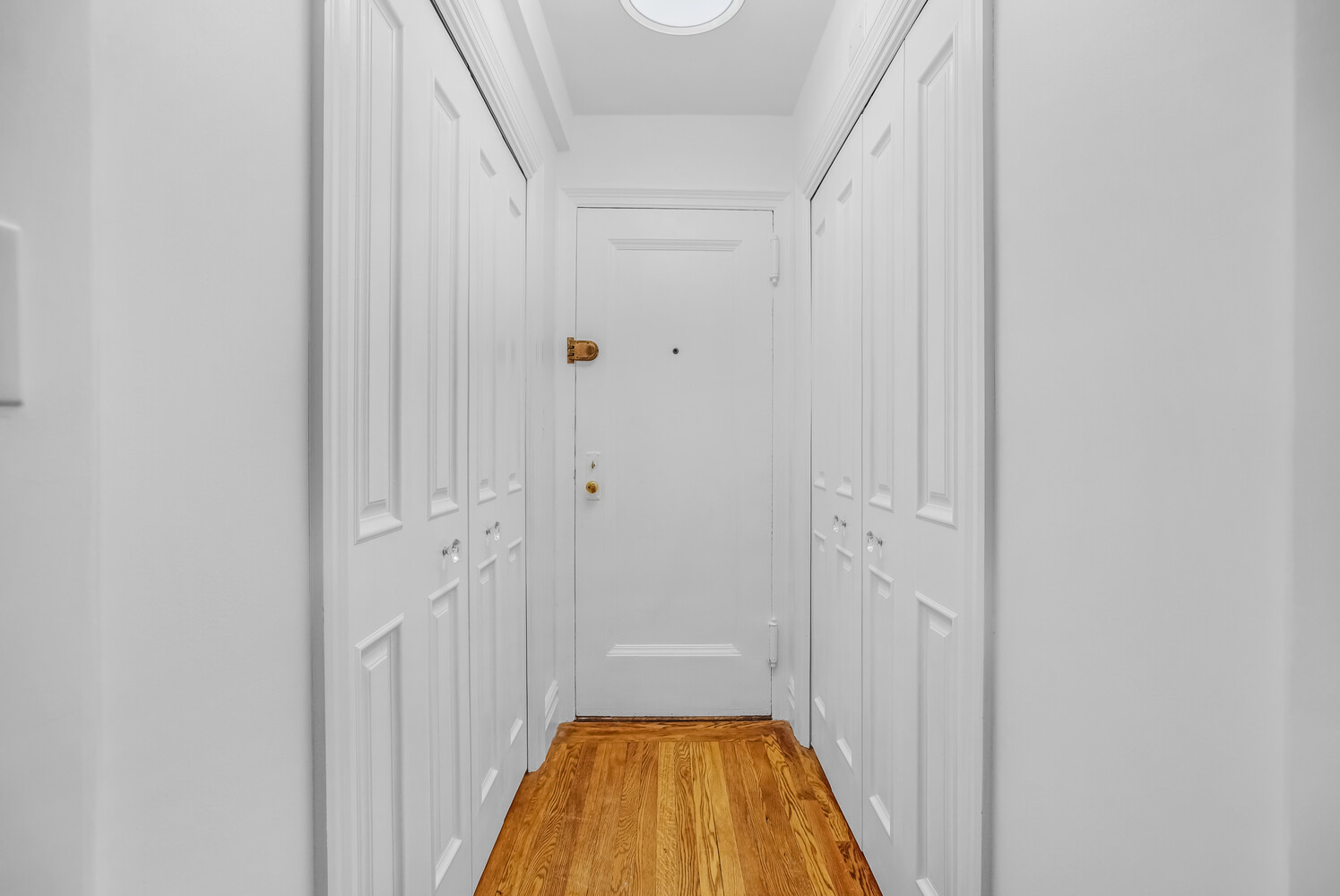 235 E 22ND Street 2T