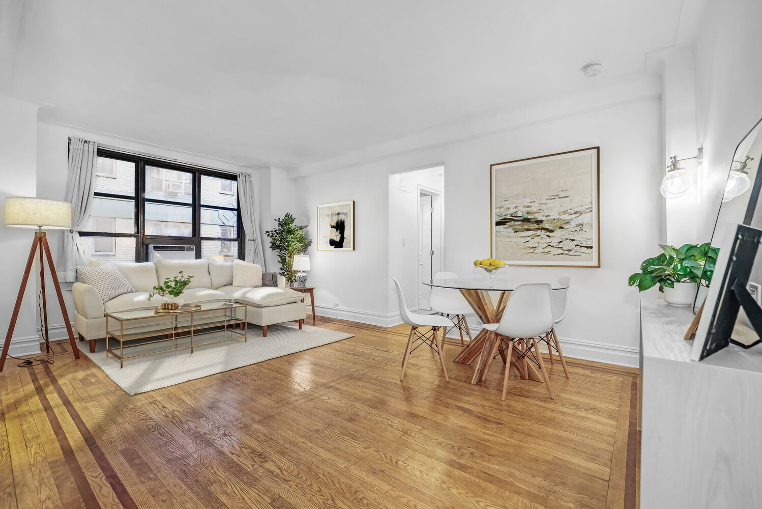 235 E 22ND Street 2T