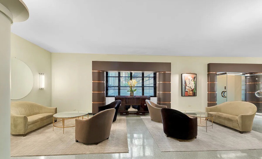 235 E 22ND Street 2T