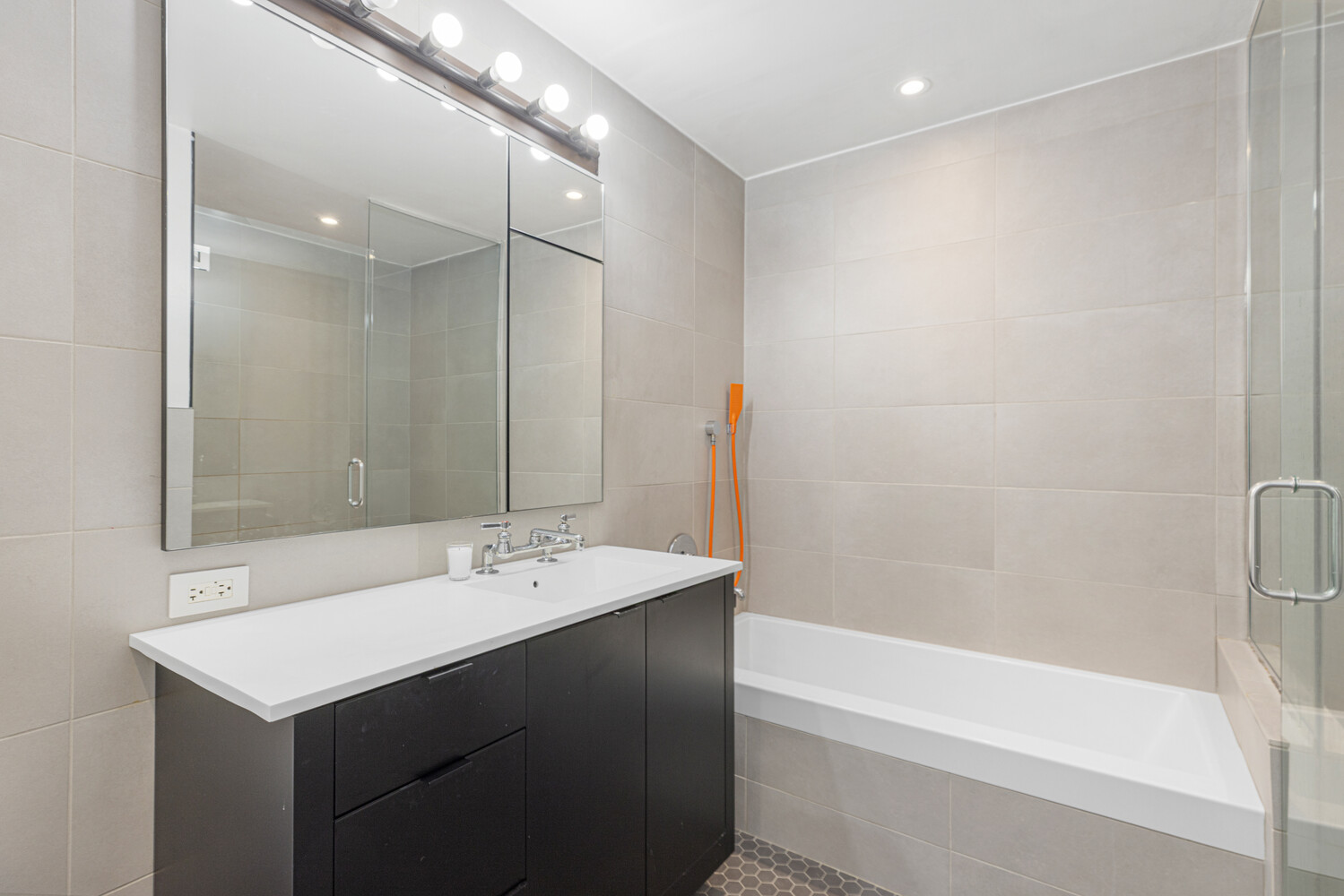 540 W 28TH Street 3B