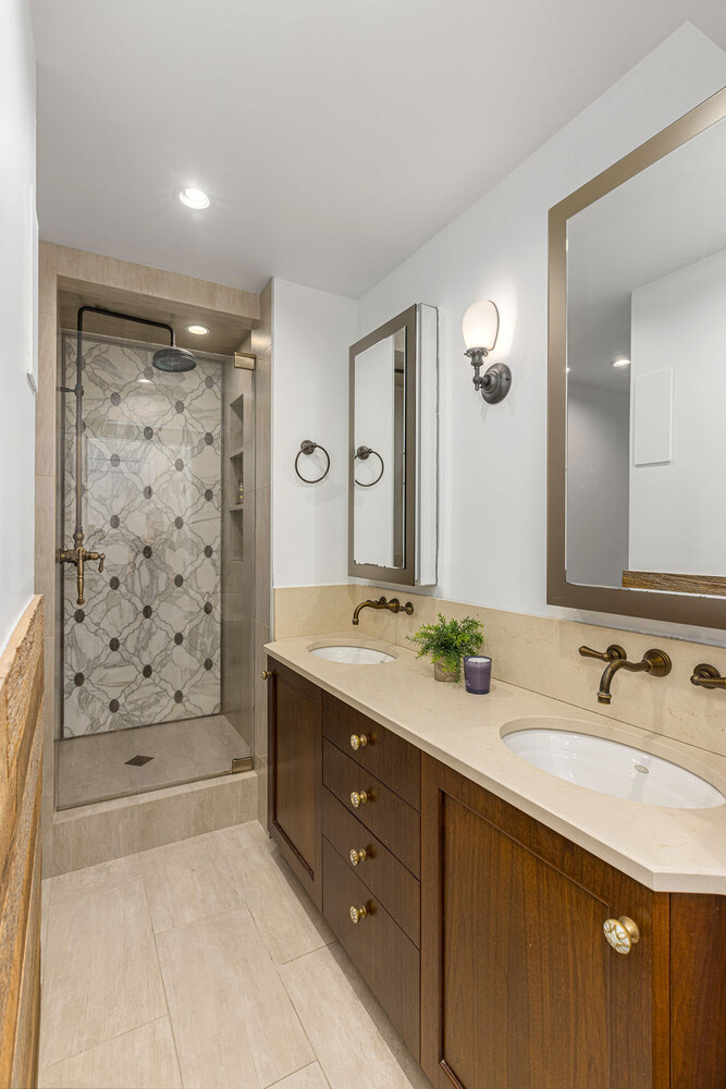 165 CHRISTOPHER Street 3KL