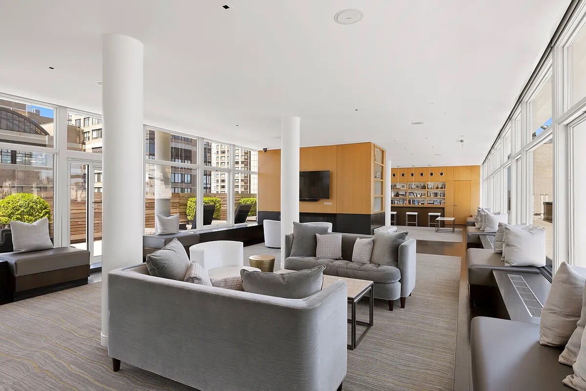 200 E 66TH Street D102