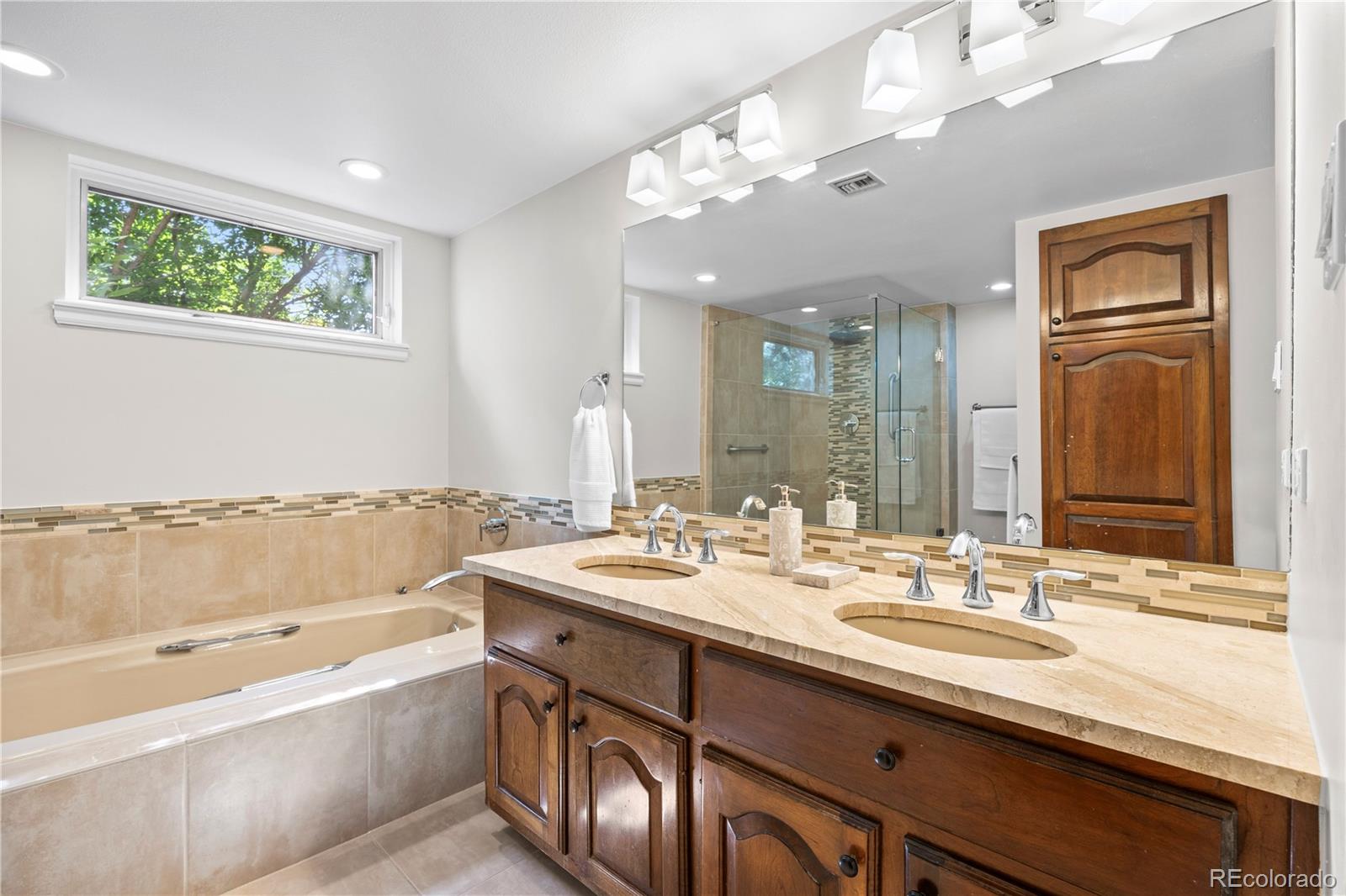 4605 S S Yosemite Street Unit: 301