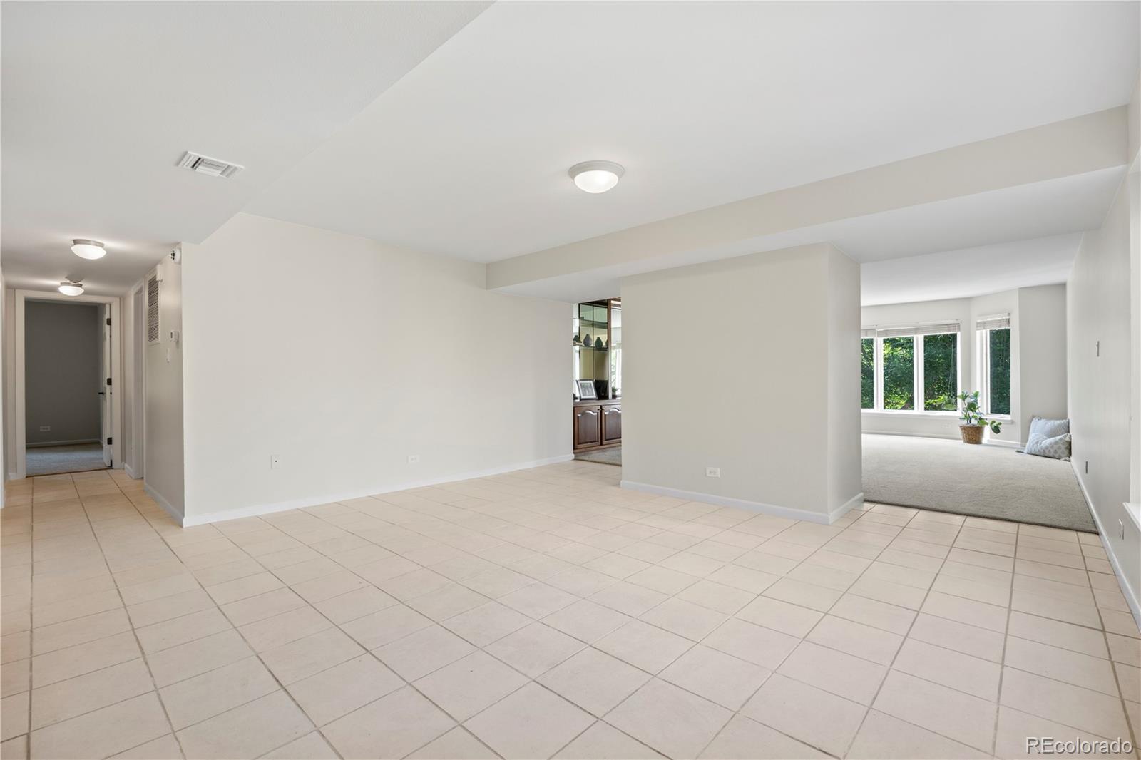 4605 S S Yosemite Street Unit: 301