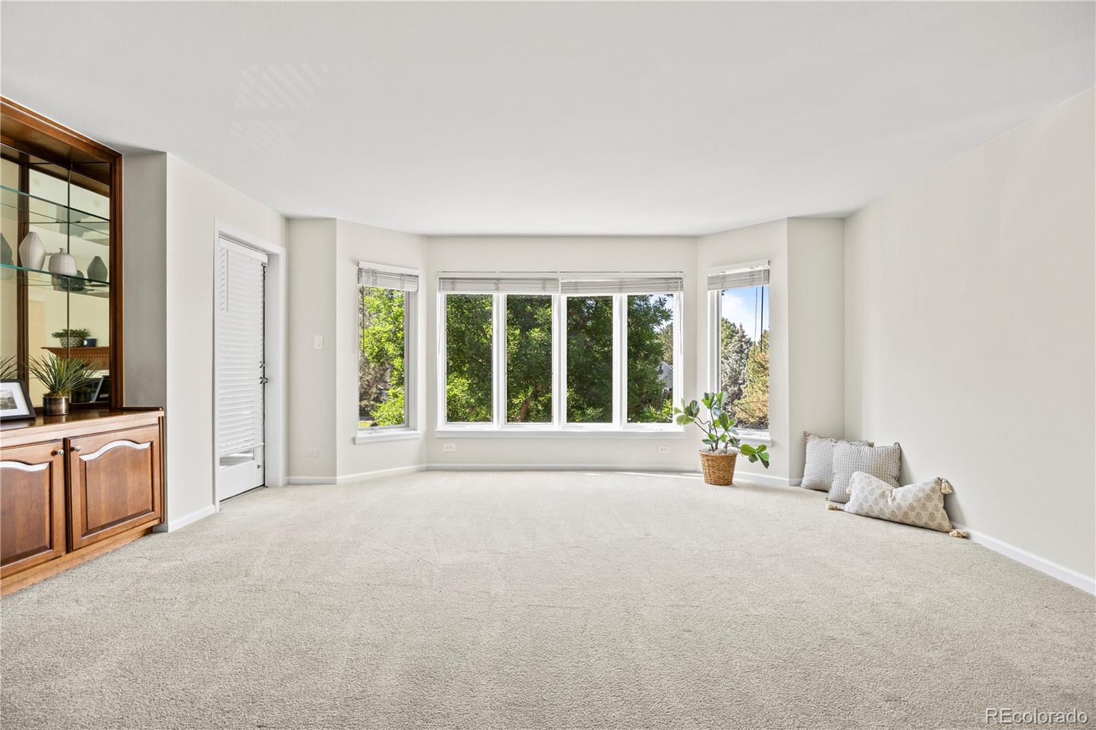 4605 S S Yosemite Street Unit: 301