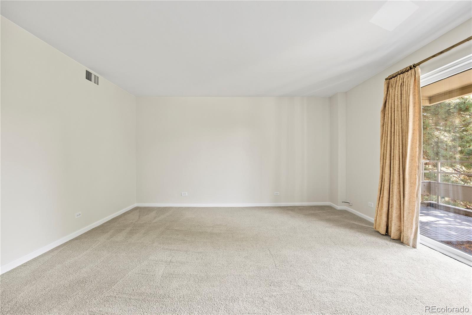 4605 S S Yosemite Street Unit: 301