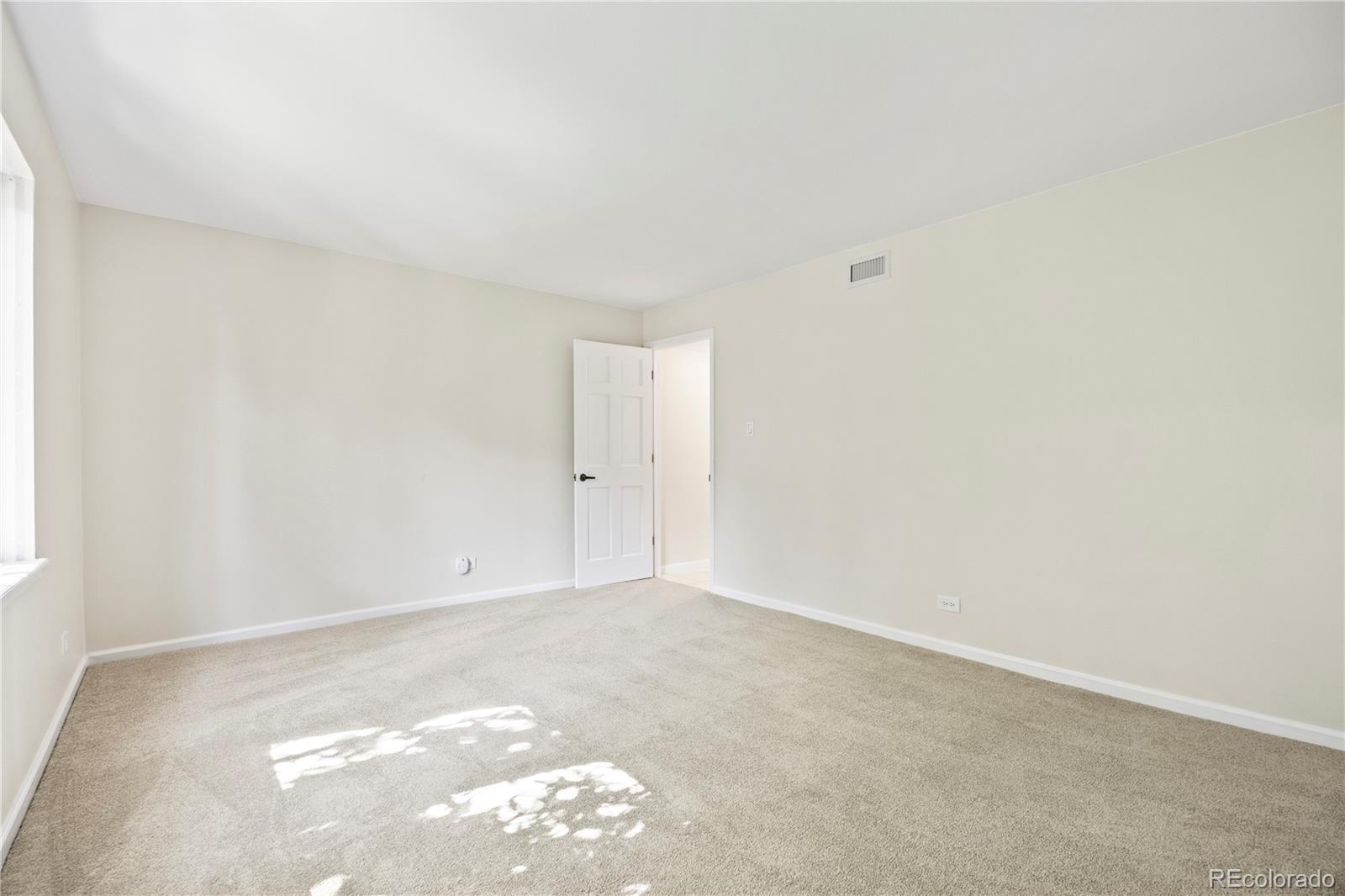 4605 S S Yosemite Street Unit: 301