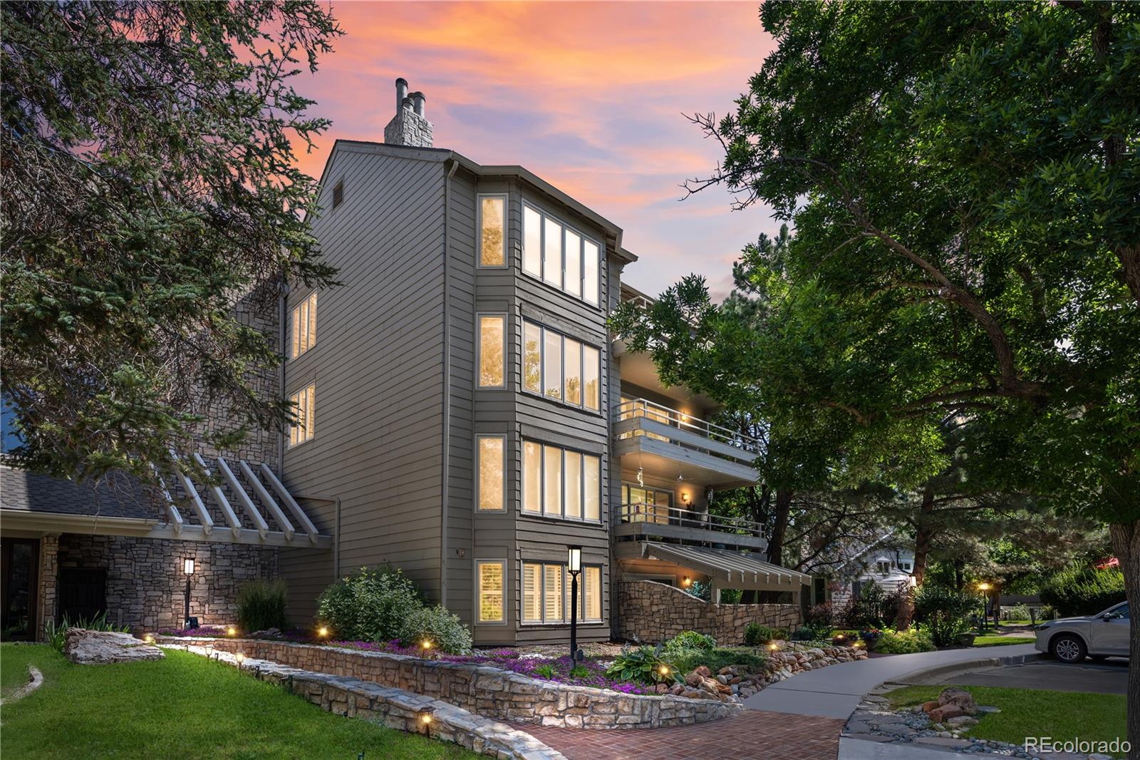 4605 S S Yosemite Street Unit: 301