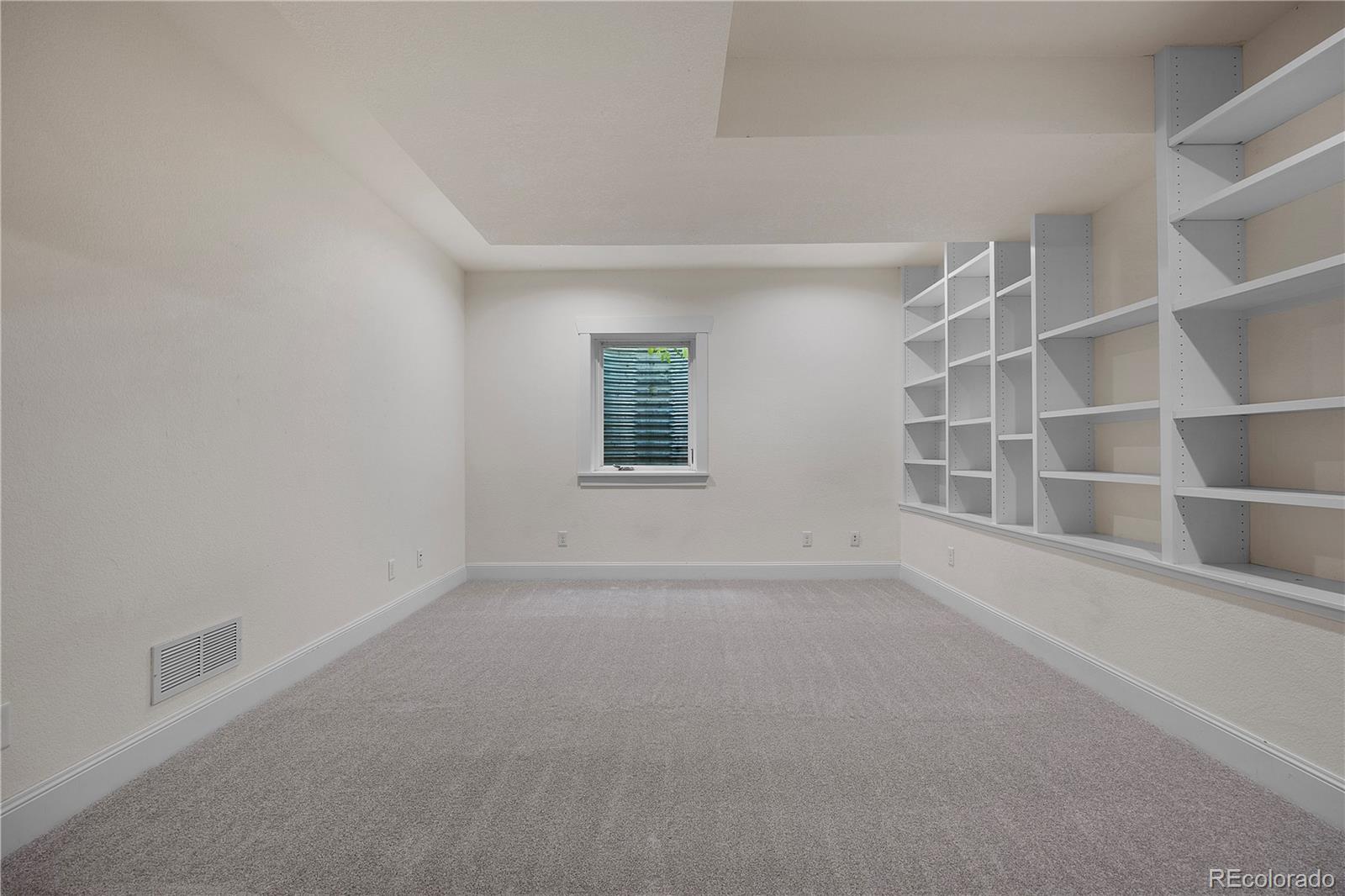 185 Zephyr Street