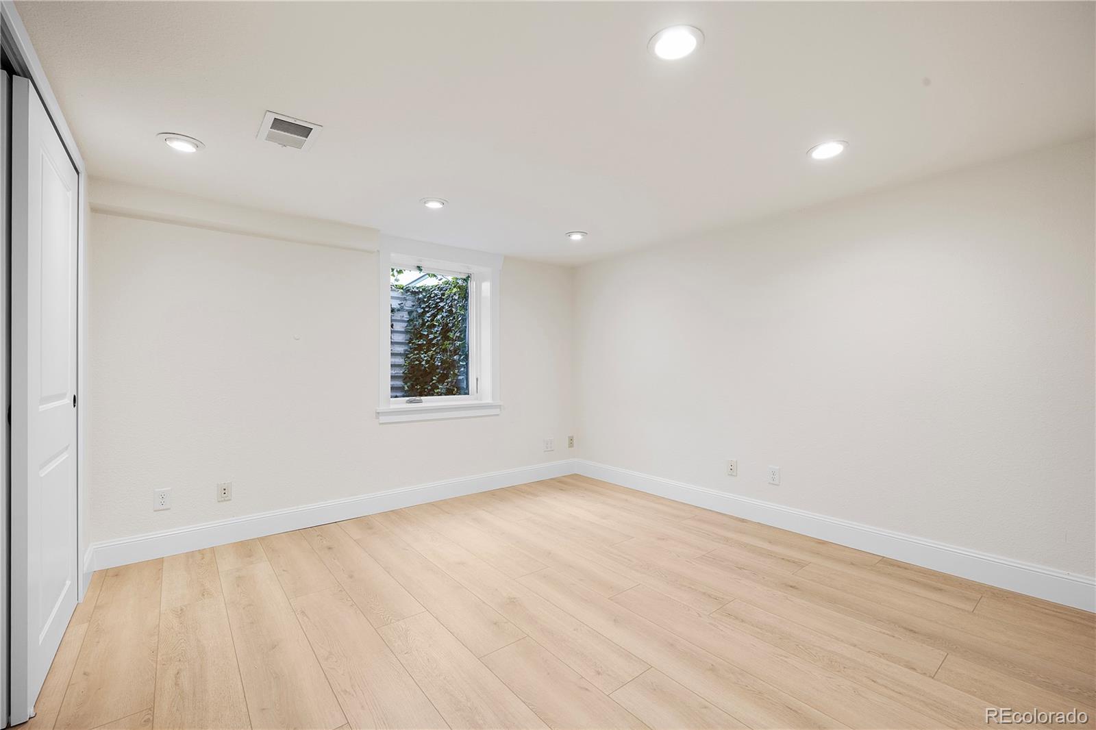 185 Zephyr Street