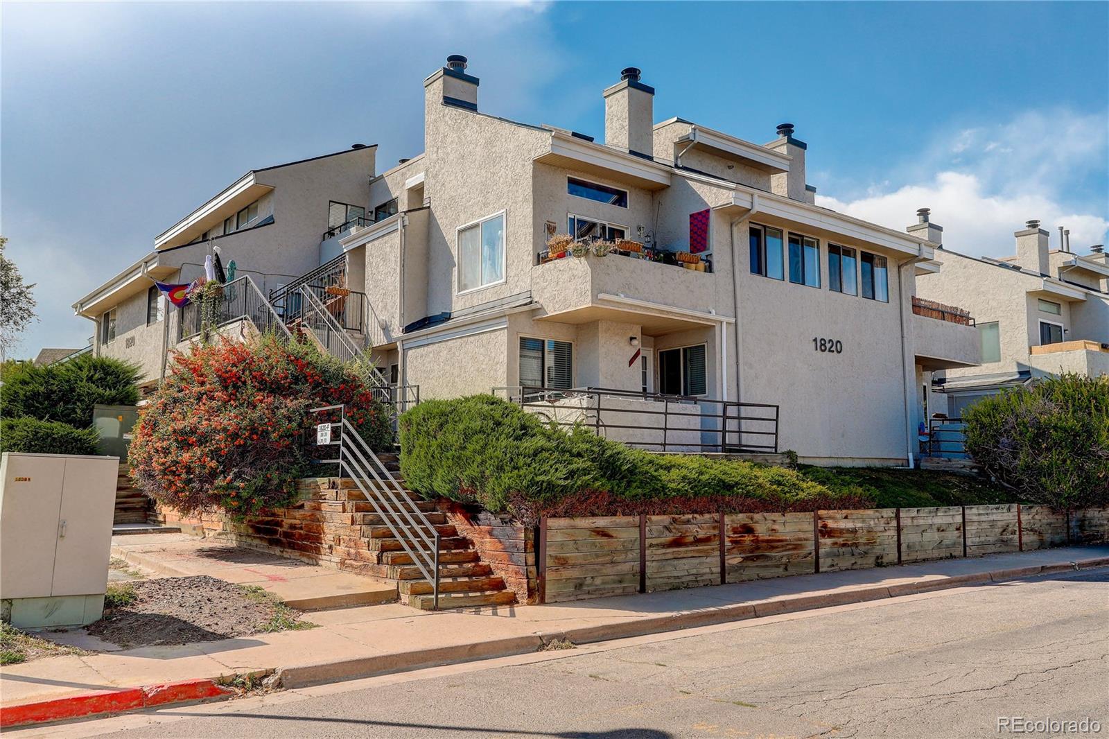 1820 Newland Court Unit: 213