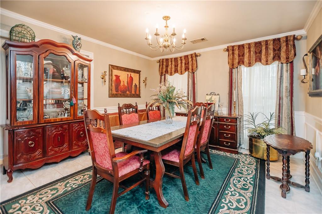 1219 W CHERRY HILL Loop