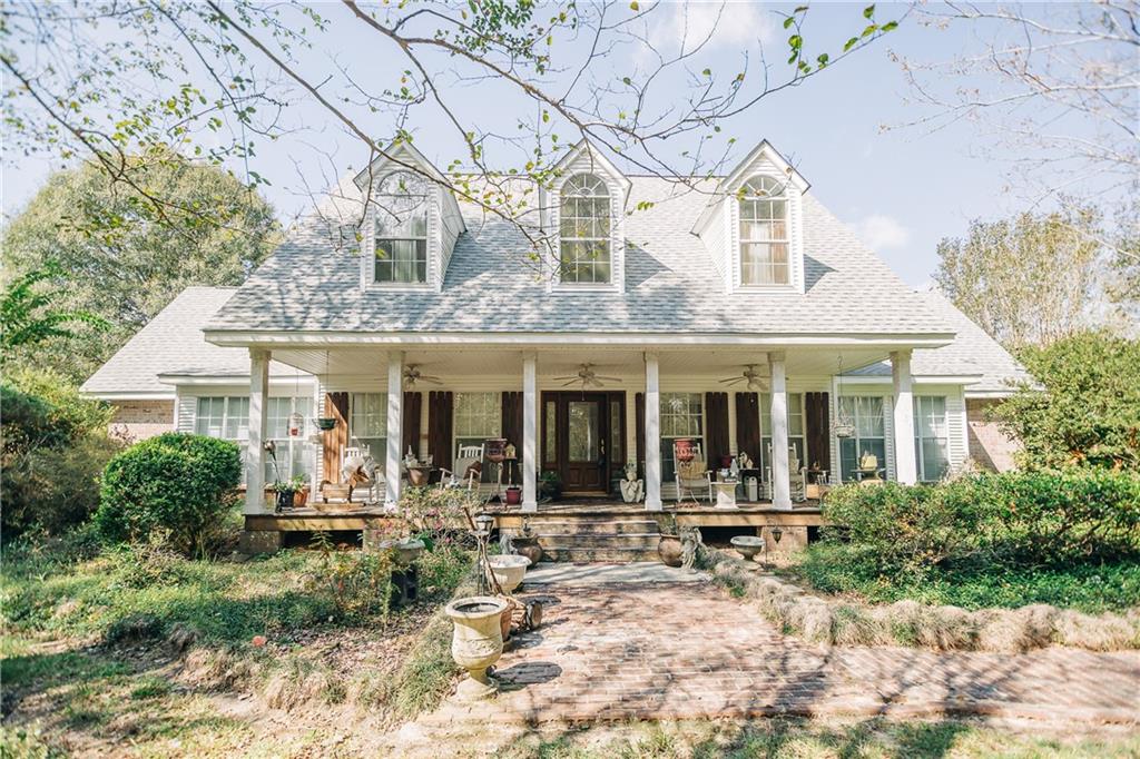 1219 W CHERRY HILL Loop