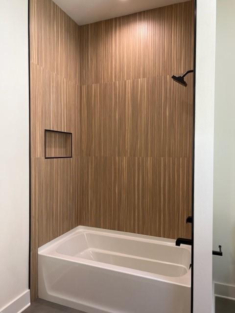 524 NORTH CORNICHE DU LAC Street