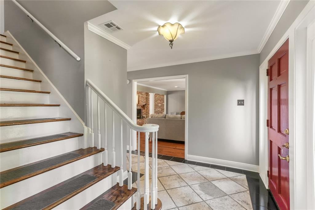 5109 CLEVELAND Place