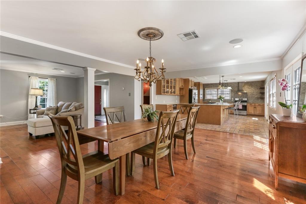 5109 CLEVELAND Place