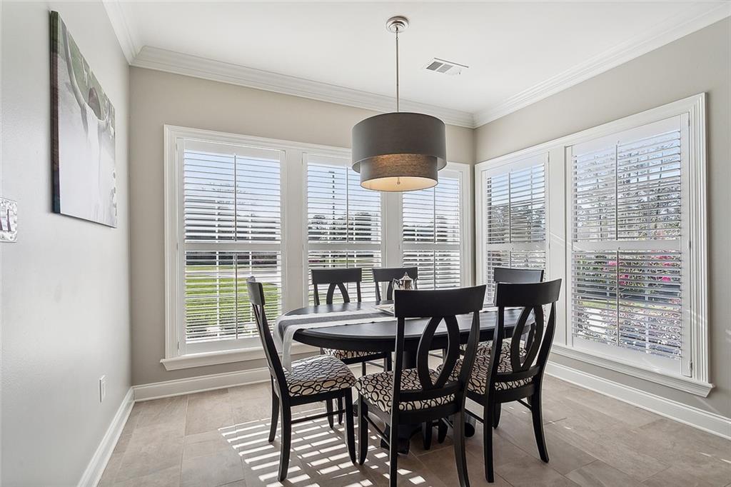 23 FAIRWAY VIEW Court