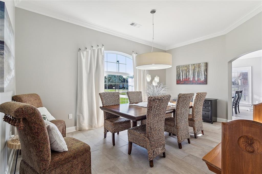 23 FAIRWAY VIEW Court