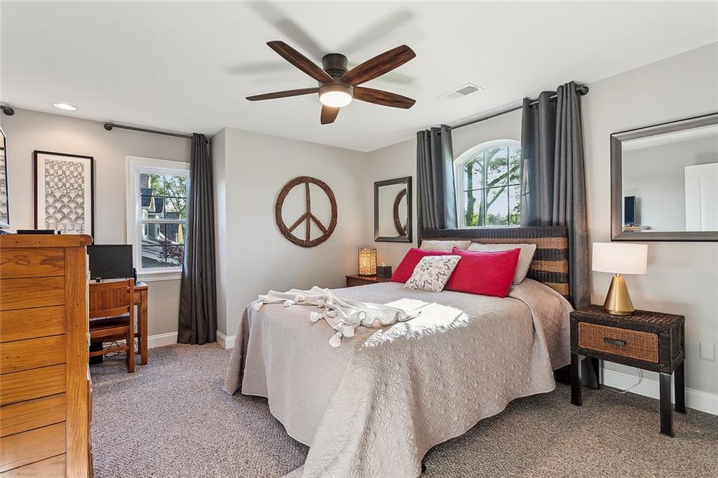 23 FAIRWAY VIEW Court