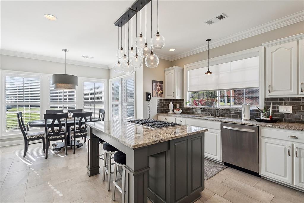 23 FAIRWAY VIEW Court