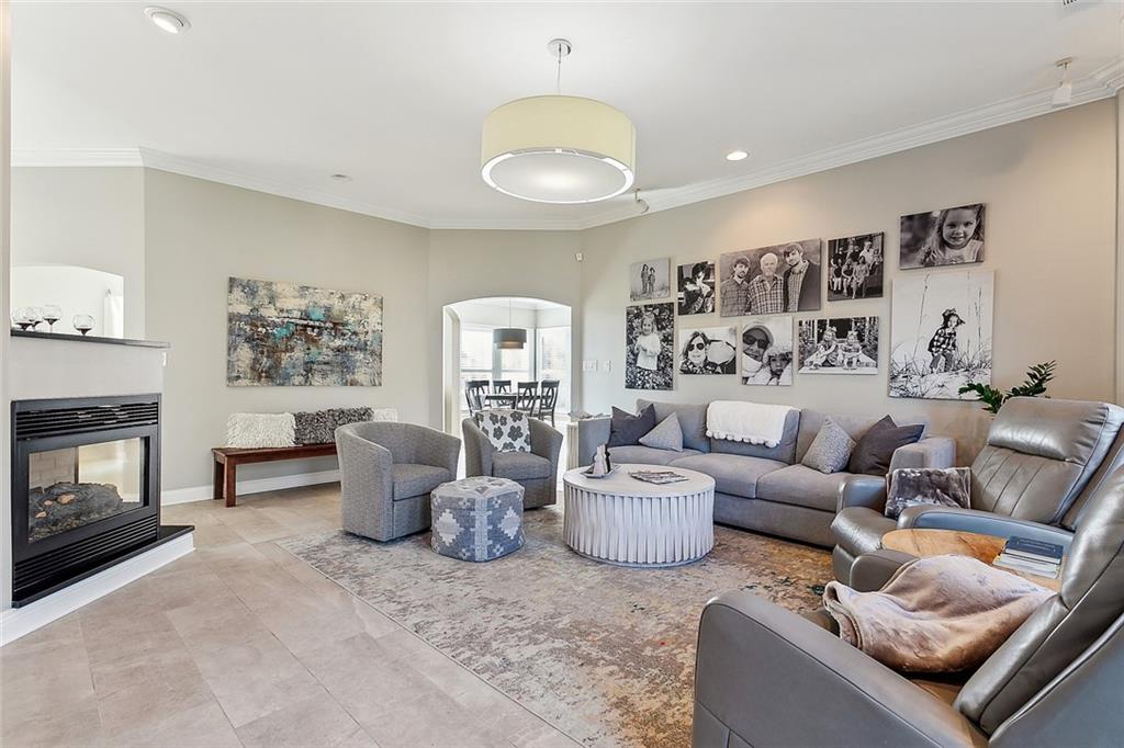 23 FAIRWAY VIEW Court